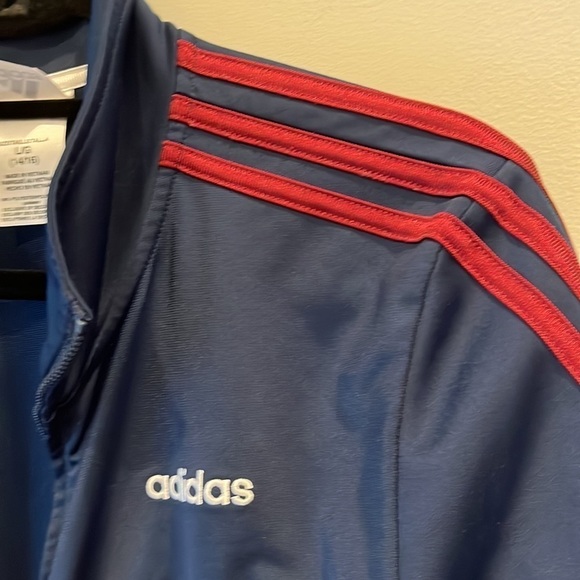 ADIDAS boys wind breaker.  Zip up. Size large (14-16) - Picture 8 of 10